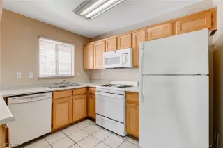 Photo #3: 2479769 Listing