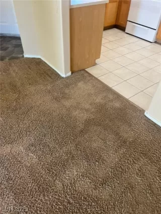 Photo #5: 2479769 Listing