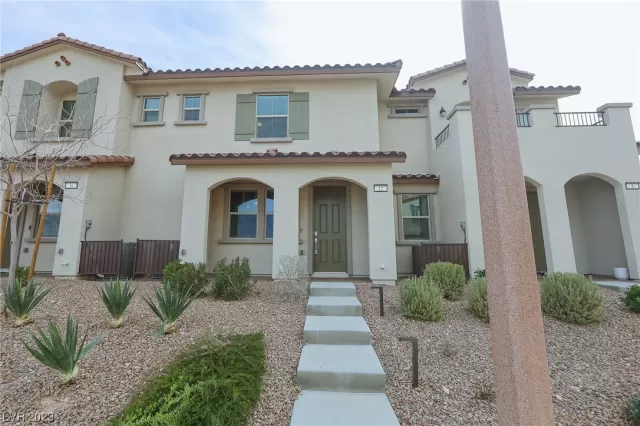 MLS: 2479772 Condo For Sale