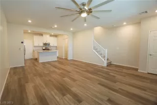 Photo #2: 2479772 Listing 