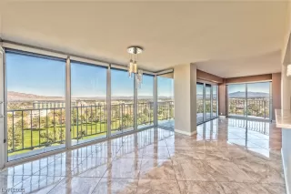 Photo #3: 2479776 Listing 