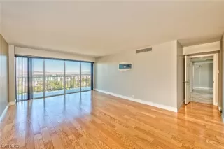 Photo #6: 2479776 Listing 