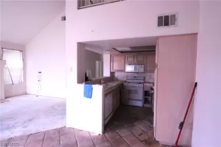 Photo #6: 2479781 Listing 