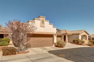 Photo #2: 2479810 Listing