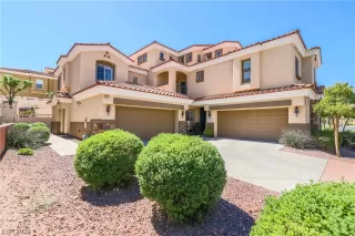 Photo #1: 2479827 Listing 