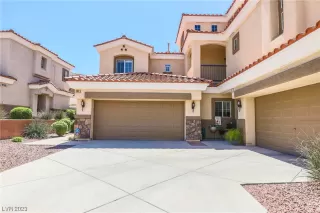 Photo #3: 2479827 Listing 