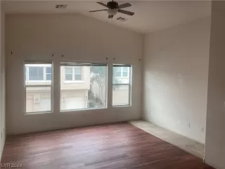 Photo #2: 2479828 Listing