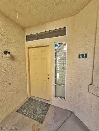 Photo #2: 2479838 Listing 