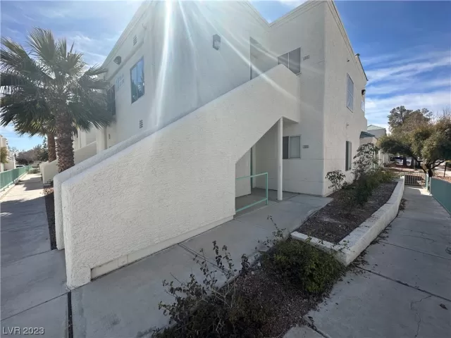 MLS: 2479856 Condo For Sale