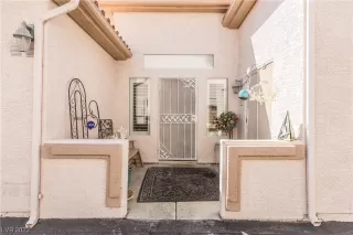 Photo #2: 2479872 Listing