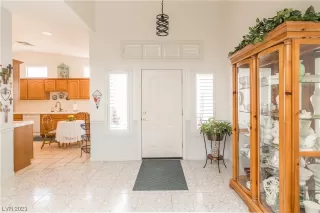 Photo #3: 2479872 Listing