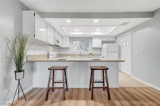 Photo #2: 2479948 Listing