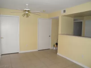 Photo #6: 2479958 Listing 