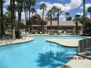 Photo #1: 2480006 Listing 