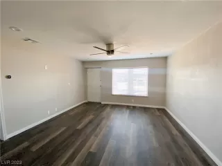 Photo #4: 2480035 Listing 