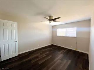 Photo #6: 2480035 Listing 