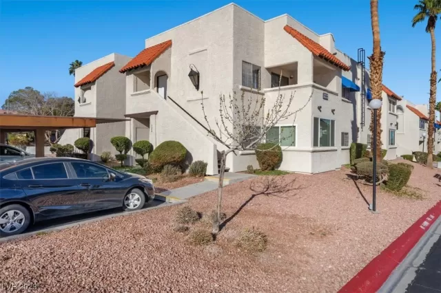 MLS: 2480049 Condo For Sale