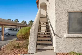 Photo #2: 2480049 Listing