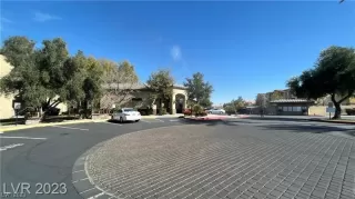 Photo #1: 2480088 Listing 