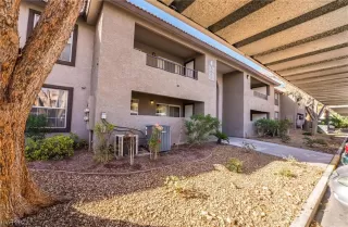 Photo #2: 2480131 Listing 