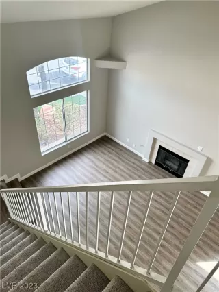 Photo #1: 2480137 Listing 