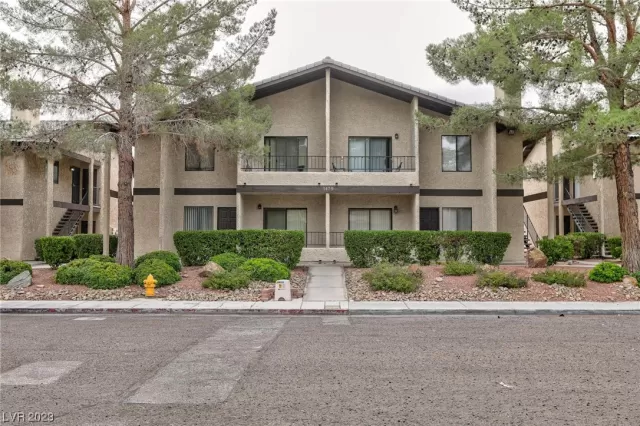 MLS: 2480199 Condo For Sale