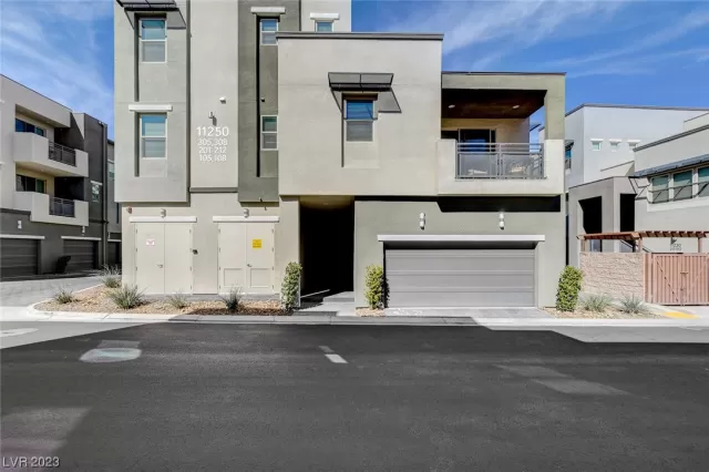 MLS: 2480221 Condo For Sale