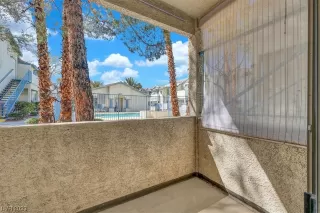 Photo #4: 2480234 Listing