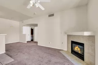 Photo #6: 2480234 Listing