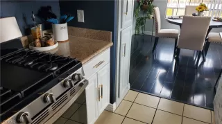 Photo #6: 2480242 Listing 