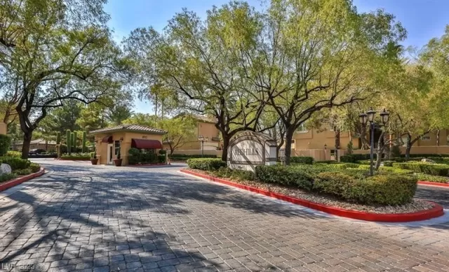 MLS: 2480276 Condo For Sale