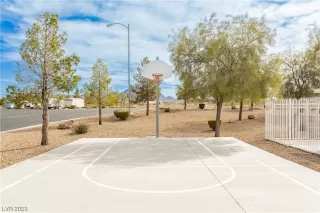 Photo #2: 2480314 Listing 