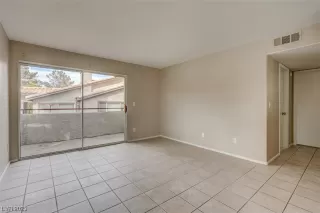 Photo #3: 2480317 Listing