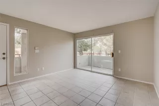 Photo #6: 2480317 Listing