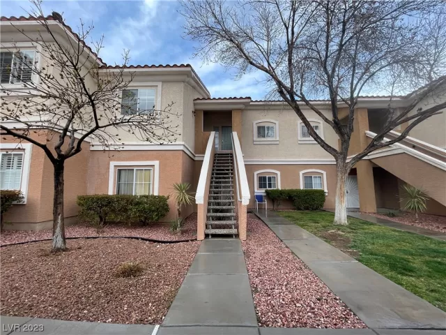 MLS: 2480333 Condo For Sale