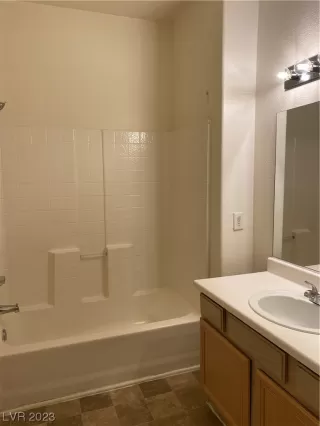 Photo #6: 2480369 Listing 