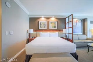 Photo #6: 2480398 Listing