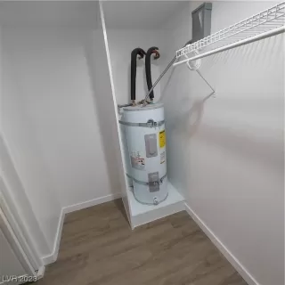 Photo #5: 2480405 Listing