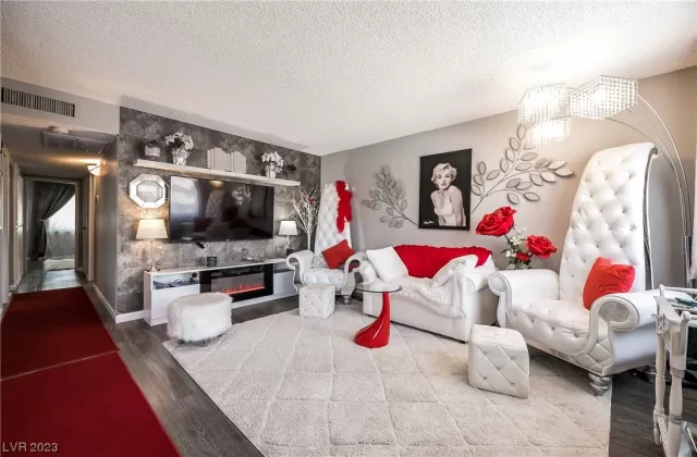 MLS: 2480422 Condo For Sale