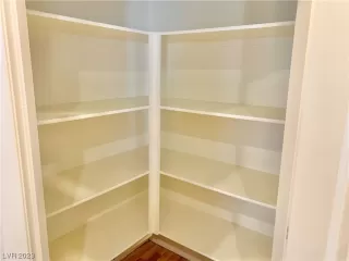 Photo #6: 2480427 Listing 