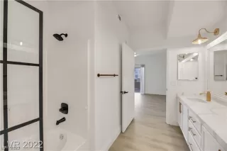 Photo #4: 2480454 Listing 