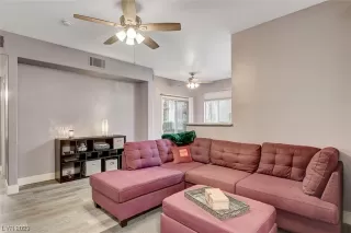 Photo #3: 2480475 Listing