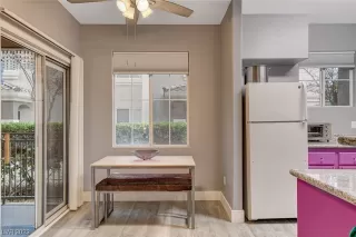 Photo #6: 2480475 Listing