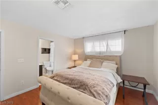 Photo #1: 2480477 Listing 