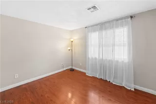 Photo #4: 2480477 Listing 