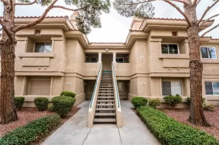 Photo #1: 2480512 Listing 