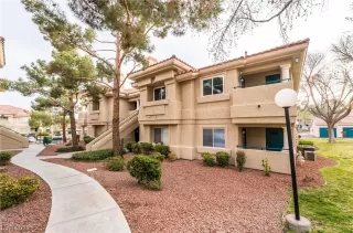 Photo #2: 2480512 Listing 