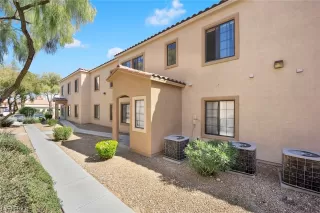 Photo #2: 2480534 Listing 