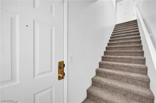 Photo #3: 2480534 Listing 