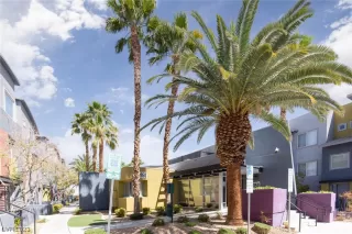 Photo #1: 2480539 Listing 